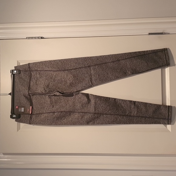 VS Knockout Tight Leggings - Picture 2 of 5